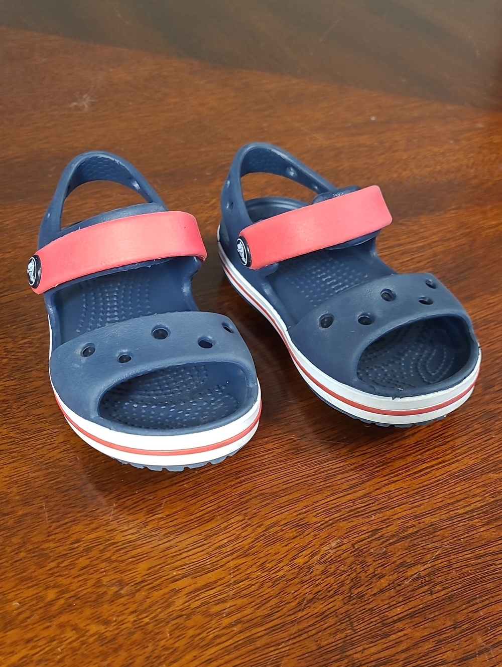 CROCS Kids Crocband Sandals Navy Red Toddler Size C 6 Water Shoes Slip Ons